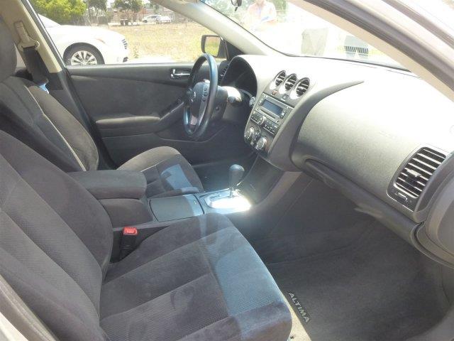 Nissan Altima 2009 photo 4