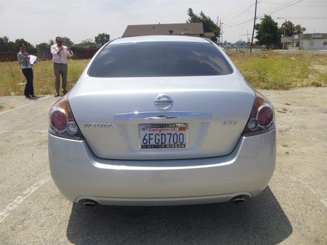 Nissan Altima 2009 photo 7