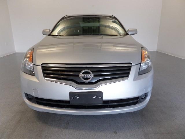 Nissan Altima 2009 photo 3