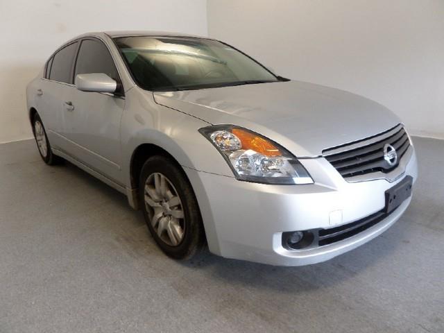 Nissan Altima 2009 photo 4