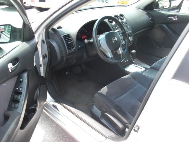 Nissan Altima 2009 photo 5