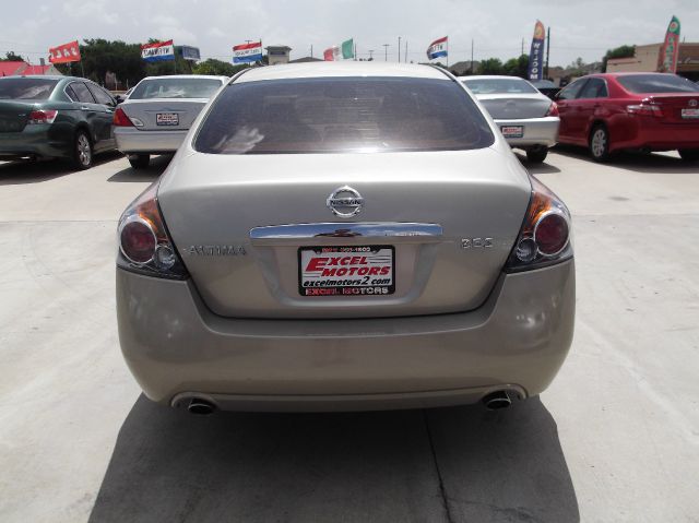 Nissan Altima 2009 photo 4