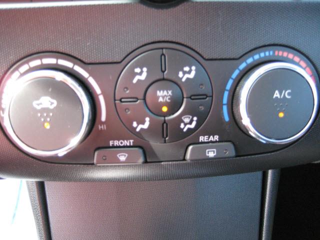 Nissan Altima 2WD Crew Cab 140.5 Laramie Sedan