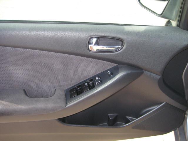 Nissan Altima 2009 photo 1