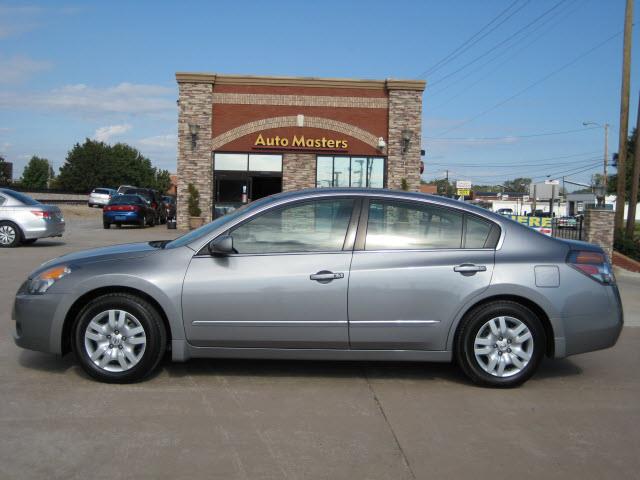 Nissan Altima 2009 photo 4