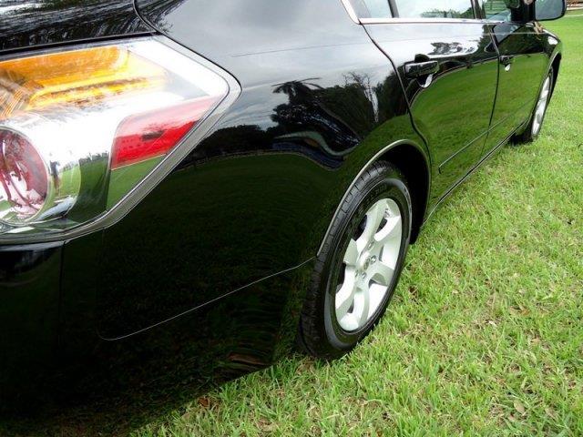 Nissan Altima 2009 photo 24