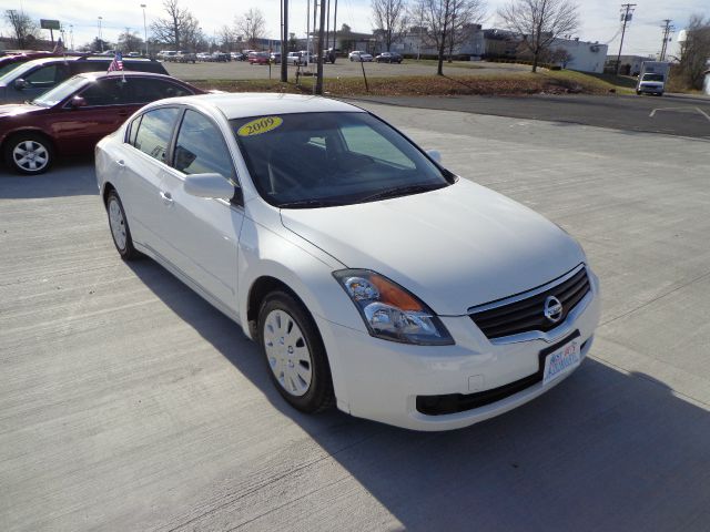 Nissan Altima 2009 photo 1