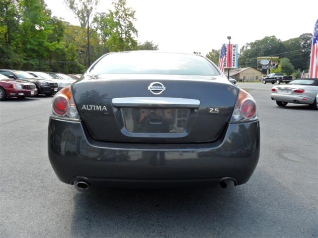 Nissan Altima 2009 photo 4