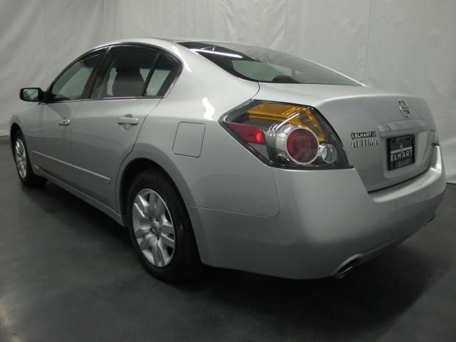 Nissan Altima 2009 photo 3