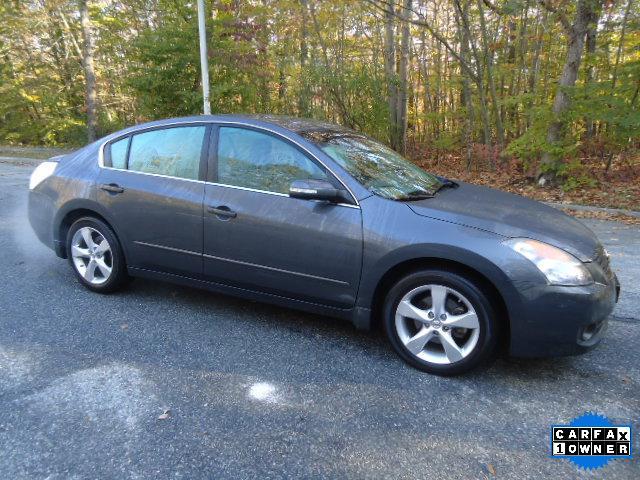 Nissan Altima LE Sedan