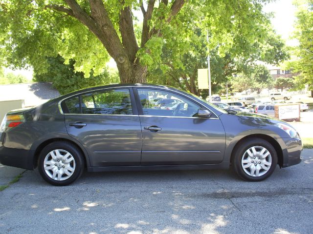Nissan Altima 2009 photo 2