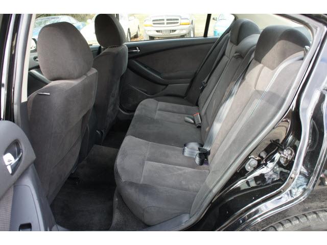 Nissan Altima 2009 photo 4
