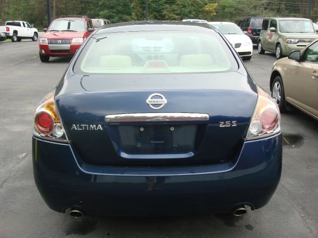 Nissan Altima 2009 photo 3