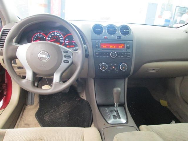 Nissan Altima 2009 photo 1