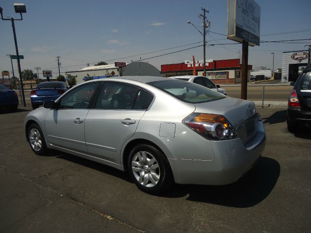 Nissan Altima 2009 photo 2