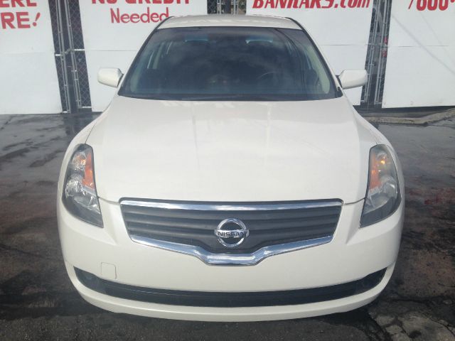 Nissan Altima 2009 photo 1