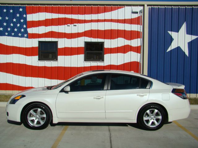 Nissan Altima 2009 photo 4