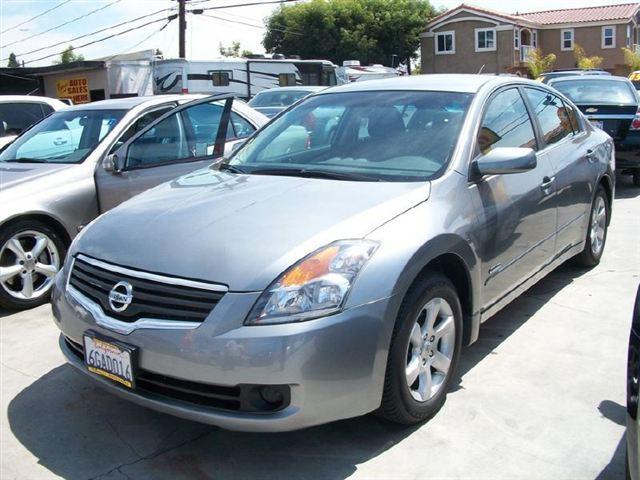 Nissan Altima ESi Sedan