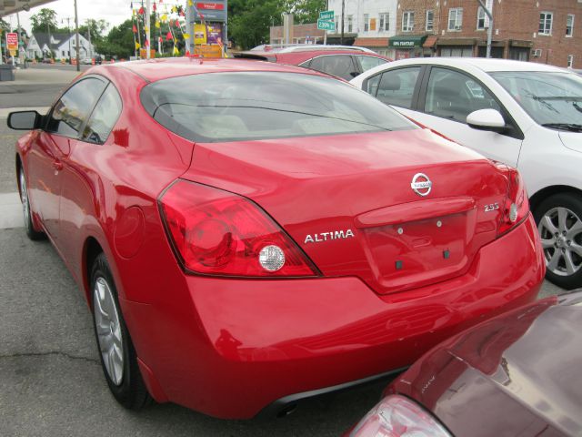 Nissan Altima 2009 photo 1