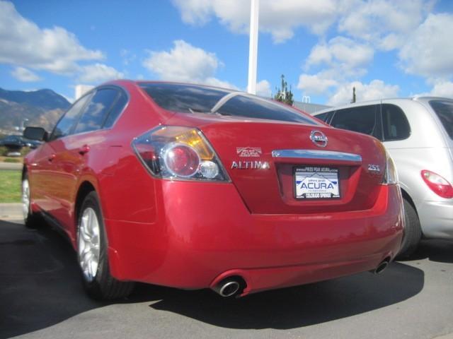 Nissan Altima 2009 photo 1
