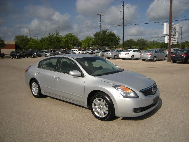 Nissan Altima 2009 photo 4