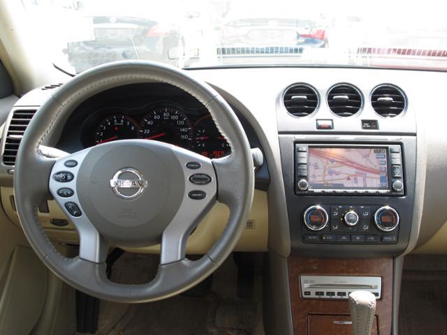 Nissan Altima 2009 photo 1