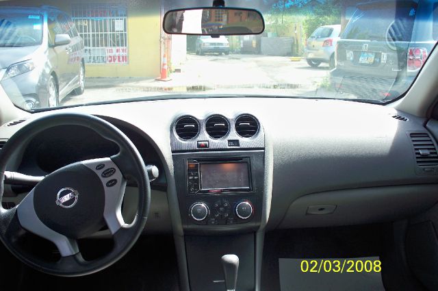Nissan Altima 2009 photo 1