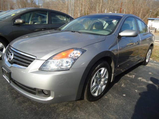 Nissan Altima GS-R Sedan