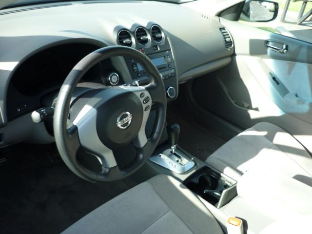 Nissan Altima 2009 photo 1