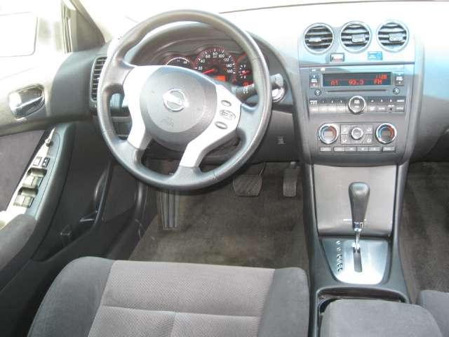 Nissan Altima 2009 photo 1