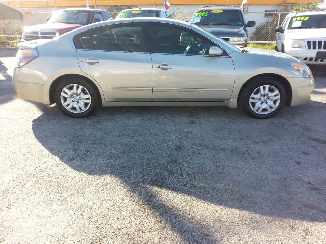 Nissan Altima 2009 photo 4