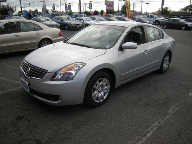 Nissan Altima Unknown Sedan