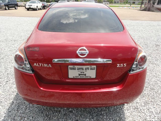 Nissan Altima Pickupslt Quad Cab SWB 4WD 4x4 Truck Sedan