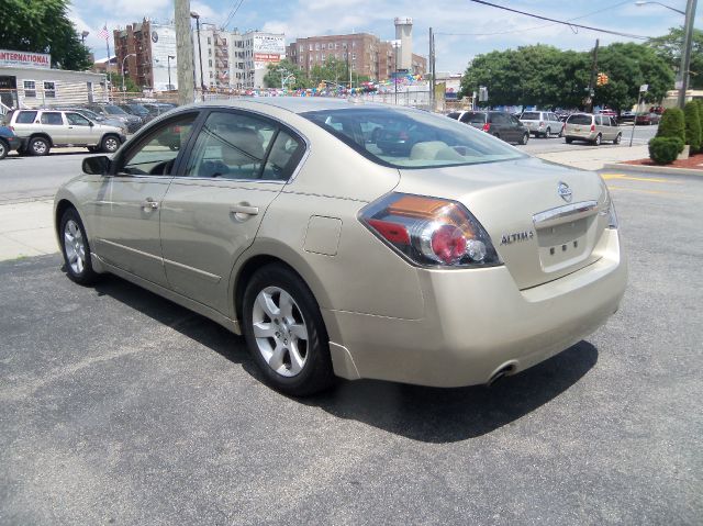 Nissan Altima 2009 photo 2