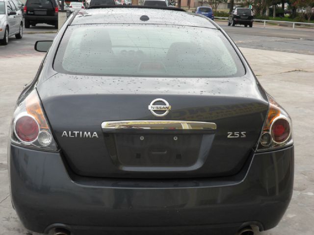 Nissan Altima 2009 photo 2