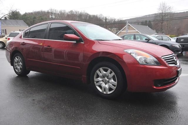 Nissan Altima 2009 photo 2