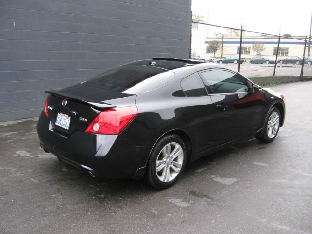 Nissan Altima C/k1500 2WD Extended Cab Coupe