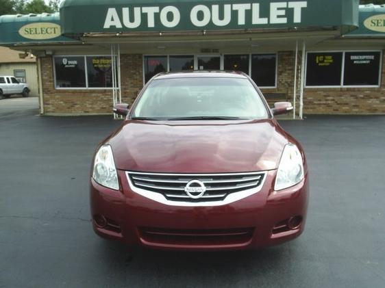 Nissan Altima 2010 photo 4