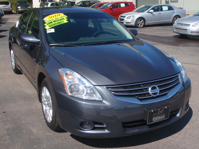 Nissan Altima 2010 photo 1