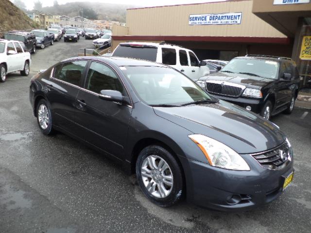 Nissan Altima 2010 photo 3