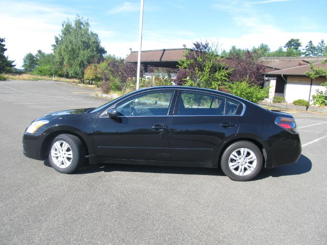 Nissan Altima 2010 photo 4