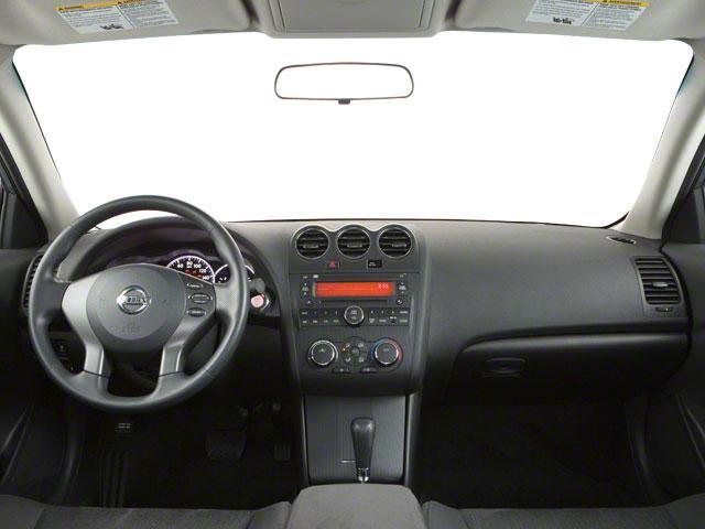 Nissan Altima 2010 photo 4