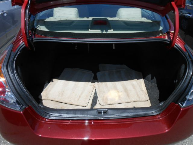 Nissan Altima 2010 photo 2