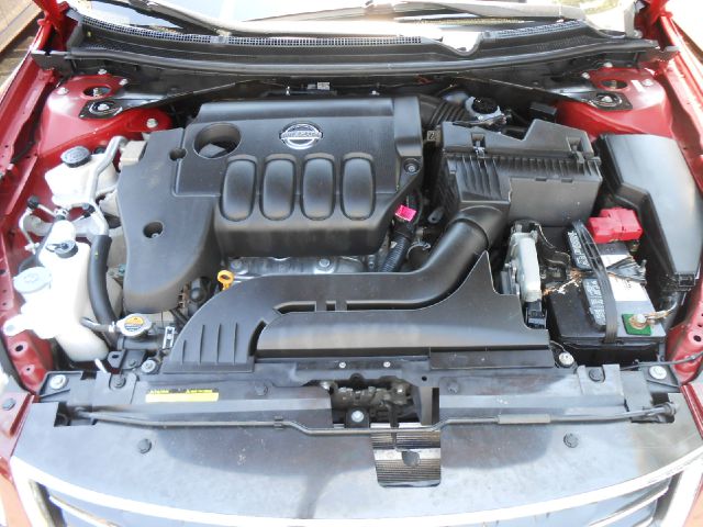 Nissan Altima 2010 photo 3