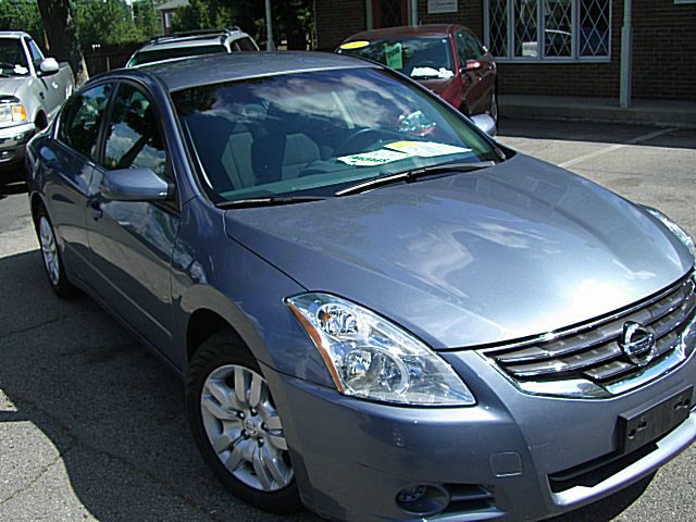 Nissan Altima 2010 photo 2