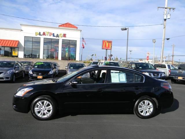 Nissan Altima 2010 photo 4