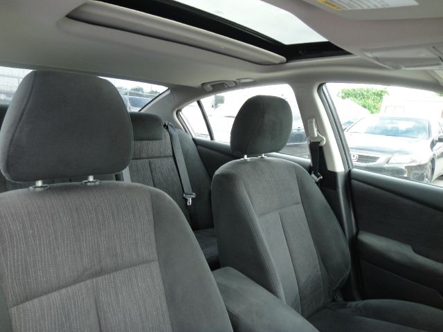 Nissan Altima 2010 photo 6