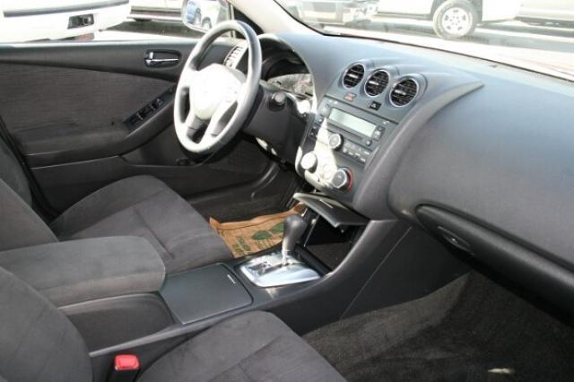 Nissan Altima GS-R Sedan