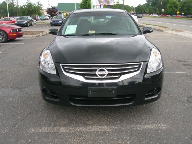 Nissan Altima 2010 photo 10