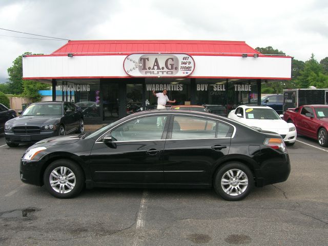 Nissan Altima 2010 photo 8